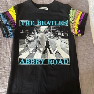 Sojara Beatles vintage Black abbey road tee with Sequin sleeves never w orig 175